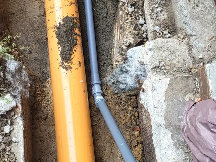 Připravené výkopy a zemní práce pro další realizaci