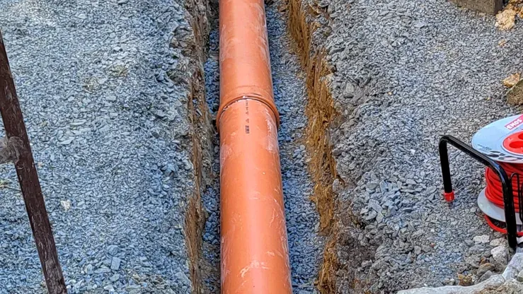Usazení KG potrubí ve výkopu